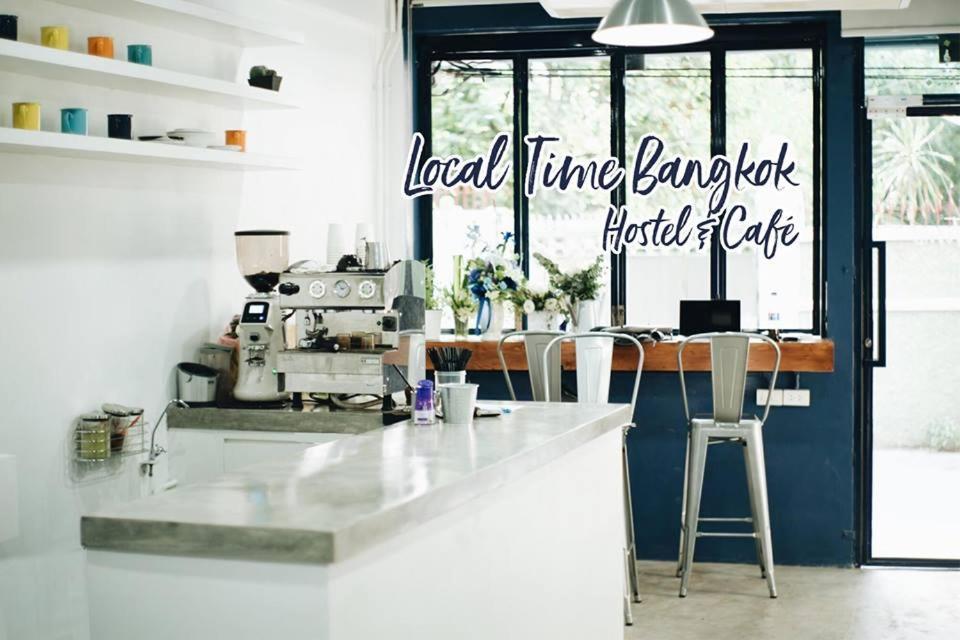 Local Time Bangkok Hostel&Cafe Exterior photo
